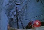 Standbild Bohrmaschine Bolivien, 1966, aus Sekunde 50 historischem Filmmaterial Videoclip 65675042324