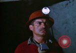 Standbild Bohrmaschine Bolivien, 1966, aus Sekunde 54 historischem Filmmaterial Videoclip 65675042324