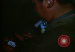 Image déverser du minerai la bolivie, 1966, de la seconde 46 séquences d'archives historiques vidéo 65675042325