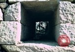 Standbild pick ax Bolivien, 1966, aus Sekunde 12 historischem Filmmaterial Videoclip 65675042327