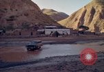 Standbild American Officers Bolivien, 1966, aus Sekunde 21 historischem Filmmaterial Videoclip 65675042329