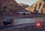 Standbild American Officers Bolivien, 1966, aus Sekunde 24 historischem Filmmaterial Videoclip 65675042329