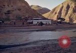 Standbild American Officers Bolivien, 1966, aus Sekunde 27 historischem Filmmaterial Videoclip 65675042329