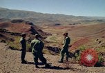 Standbild American Officers Bolivien, 1966, aus Sekunde 41 historischem Filmmaterial Videoclip 65675042329