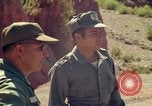Standbild American Officers Bolivien, 1966, aus Sekunde 48 historischem Filmmaterial Videoclip 65675042329