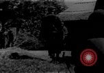 Image sud-vietnamiens soldats patrouillent village Vietnam, 1970, de la seconde 15 séquences d'archives historiques vidéo 65675042355