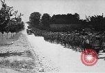 Standbild USA Division 3 Frankreich, 1918, aus Sekunde 17 historischem Filmmaterial Videoclip 65675042374
