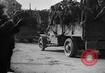 Standbild USA Division 3 Frankreich, 1918, aus Sekunde 41 historischem Filmmaterial Videoclip 65675042374
