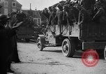 Standbild USA Division 3 Frankreich, 1918, aus Sekunde 42 historischem Filmmaterial Videoclip 65675042374