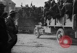 Standbild USA Division 3 Frankreich, 1918, aus Sekunde 50 historischem Filmmaterial Videoclip 65675042374