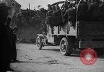 Standbild USA Division 3 Frankreich, 1918, aus Sekunde 52 historischem Filmmaterial Videoclip 65675042374