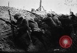 Standbild USA Division 3 Frankreich, 1918, aus Sekunde 62 historischem Filmmaterial Videoclip 65675042374