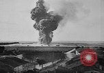 Immagine di American polveriera esplode nella prima guerra mondiale Francia, 1918, secondo 16 filmato di repertorio 65675042394
