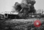 Immagine di American polveriera esplode nella prima guerra mondiale Francia, 1918, secondo 36 filmato di repertorio 65675042394