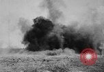 Immagine di American polveriera esplode nella prima guerra mondiale Francia, 1918, secondo 57 filmato di repertorio 65675042394