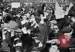 Standbild Waffenstillstand Ersten Weltkrieg Feiern  und von Pershing ziert Frankreich, 1918, aus Sekunde 13 historischem Filmmaterial Videoclip 65675042395