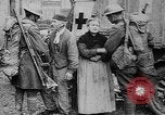 Standbild Waffenstillstand Ersten Weltkrieg Feiern  und von Pershing ziert Frankreich, 1918, aus Sekunde 36 historischem Filmmaterial Videoclip 65675042395