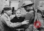 Standbild Waffenstillstand Ersten Weltkrieg Feiern  und von Pershing ziert Frankreich, 1918, aus Sekunde 46 historischem Filmmaterial Videoclip 65675042395