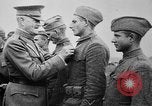 Standbild Waffenstillstand Ersten Weltkrieg Feiern  und von Pershing ziert Frankreich, 1918, aus Sekunde 52 historischem Filmmaterial Videoclip 65675042395