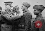 Standbild Waffenstillstand Ersten Weltkrieg Feiern  und von Pershing ziert Frankreich, 1918, aus Sekunde 54 historischem Filmmaterial Videoclip 65675042395