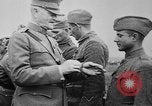 Standbild Waffenstillstand Ersten Weltkrieg Feiern  und von Pershing ziert Frankreich, 1918, aus Sekunde 60 historischem Filmmaterial Videoclip 65675042395