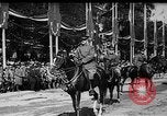 Standbild Siegesparade Ende Ersten Weltkrieg Frankreich, 1919, aus Sekunde 7 historischem Filmmaterial Videoclip 65675042396
