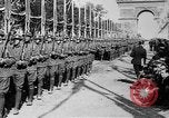 Standbild Siegesparade Ende Ersten Weltkrieg Frankreich, 1919, aus Sekunde 20 historischem Filmmaterial Videoclip 65675042396
