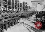 Standbild Siegesparade Ende Ersten Weltkrieg Frankreich, 1919, aus Sekunde 24 historischem Filmmaterial Videoclip 65675042396
