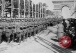 Standbild Siegesparade Ende Ersten Weltkrieg Frankreich, 1919, aus Sekunde 31 historischem Filmmaterial Videoclip 65675042396