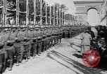 Standbild Siegesparade Ende Ersten Weltkrieg Frankreich, 1919, aus Sekunde 33 historischem Filmmaterial Videoclip 65675042396