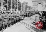 Standbild Siegesparade Ende Ersten Weltkrieg Frankreich, 1919, aus Sekunde 34 historischem Filmmaterial Videoclip 65675042396