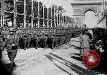 Standbild Siegesparade Ende Ersten Weltkrieg Frankreich, 1919, aus Sekunde 40 historischem Filmmaterial Videoclip 65675042396