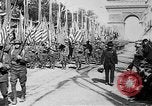 Standbild Siegesparade Ende Ersten Weltkrieg Frankreich, 1919, aus Sekunde 62 historischem Filmmaterial Videoclip 65675042396