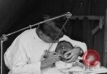 Image bâtiment de la Croix-Rouge France, 1918, de la seconde 12 séquences d'archives historiques vidéo 65675042398