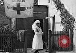 Image bâtiment de la Croix-Rouge France, 1918, de la seconde 44 séquences d'archives historiques vidéo 65675042398