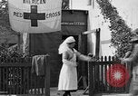 Image bâtiment de la Croix-Rouge France, 1918, de la seconde 45 séquences d'archives historiques vidéo 65675042398