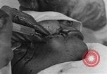 Standbild verletzte Soldaten Frankreich, 1918, aus Sekunde 15 historischem Filmmaterial Videoclip 65675042407