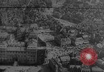 Standbild Zeppelin Luftschiff Schwaben stürzt in Flammen London England Vereinigtes Königreich, 1917, aus Sekunde 13 historischem Filmmaterial Videoclip 65675042410