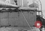 Standbild German Submarine kapituliert britischen Q-Schiff Mittelmeer, 1917, aus Sekunde 9 historischem Filmmaterial Videoclip 65675042412