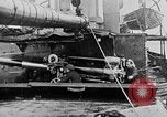 Standbild German Submarine kapituliert britischen Q-Schiff Mittelmeer, 1917, aus Sekunde 11 historischem Filmmaterial Videoclip 65675042412