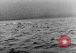 Standbild German Submarine kapituliert britischen Q-Schiff Mittelmeer, 1917, aus Sekunde 14 historischem Filmmaterial Videoclip 65675042412