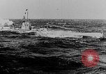 Standbild German Submarine kapituliert britischen Q-Schiff Mittelmeer, 1917, aus Sekunde 19 historischem Filmmaterial Videoclip 65675042412