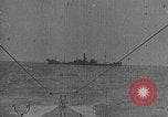 Standbild German Submarine kapituliert britischen Q-Schiff Mittelmeer, 1917, aus Sekunde 61 historischem Filmmaterial Videoclip 65675042412