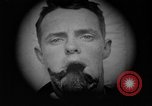Standbild Gesichtsbehandlung Wunden auf Ersten Weltkrieg Soldaten Frankreich, 1918, aus Sekunde 15 historischem Filmmaterial Videoclip 65675042426