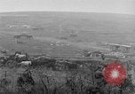 Standbild 101 Krankenwagen Feld Firma Krankenhaus Ersten Weltkrieg Frankreich, 1918, aus Sekunde 6 historischem Filmmaterial Videoclip 65675042428