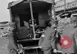 Standbild 101 Krankenwagen Feld Firma Krankenhaus Ersten Weltkrieg Frankreich, 1918, aus Sekunde 52 historischem Filmmaterial Videoclip 65675042428