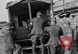 Standbild 101 Krankenwagen Feld Firma Krankenhaus Ersten Weltkrieg Frankreich, 1918, aus Sekunde 57 historischem Filmmaterial Videoclip 65675042428