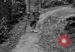 Standbild Unter Granatenschock stehende alliierte Soldaten Frankreich, 1918, aus Sekunde 58 historischem Filmmaterial Videoclip 65675042429