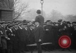 Standbild britischen Menschen Wehrpflichtigen während Ersten Weltkrieg Vereinigtes Königreich, 1916, aus Sekunde 6 historischem Filmmaterial Videoclip 65675042465