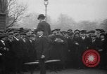 Standbild britischen Menschen Wehrpflichtigen während Ersten Weltkrieg Vereinigtes Königreich, 1916, aus Sekunde 8 historischem Filmmaterial Videoclip 65675042465